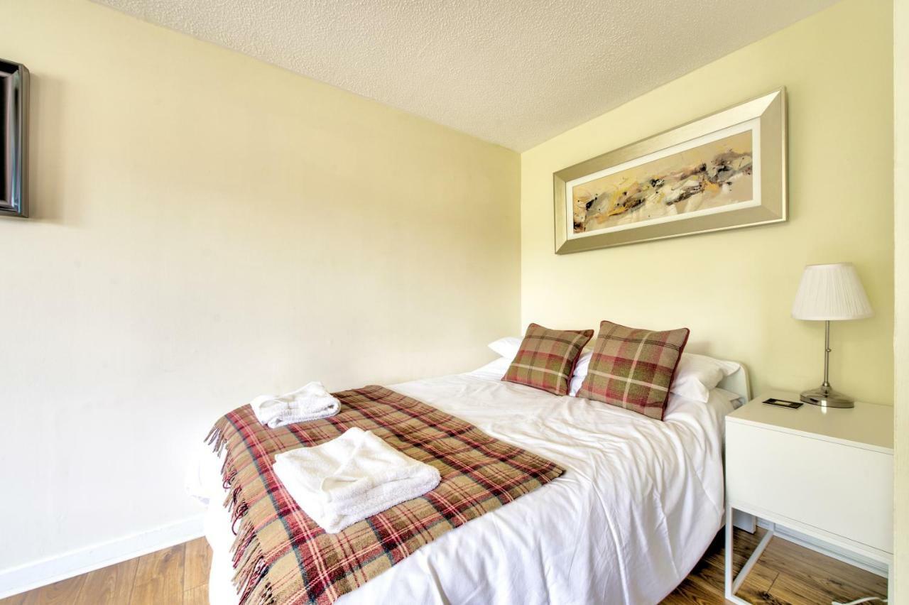 Stunning Studio Apartment Castle View Εδιμβούργο Εξωτερικό φωτογραφία